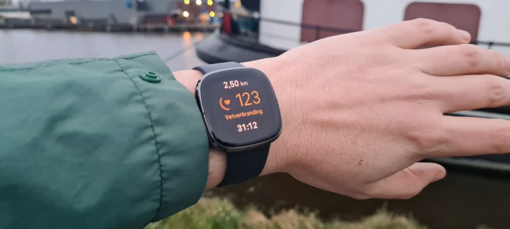 Hartslag Fitbit melding activiteit hoger drempelwaarde instellen